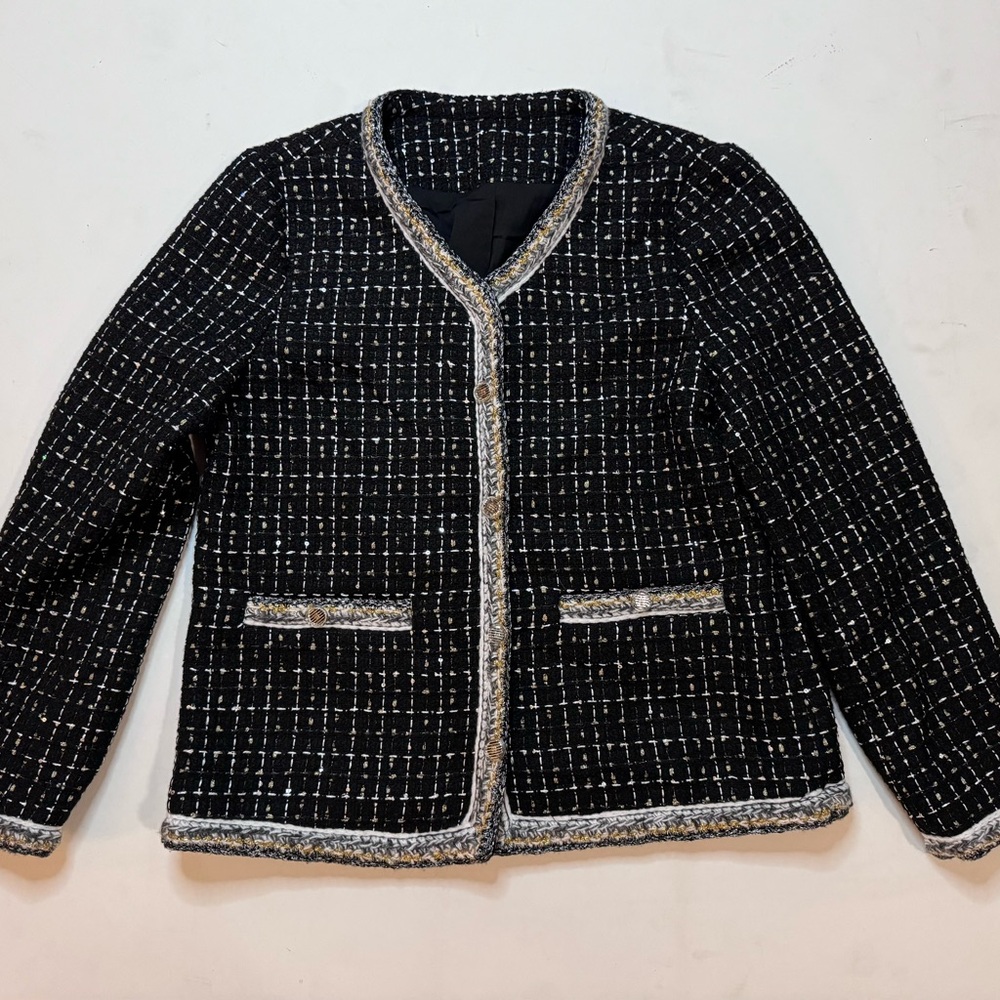 CHANEL Black and White Tweed Blazer with Classic Trim